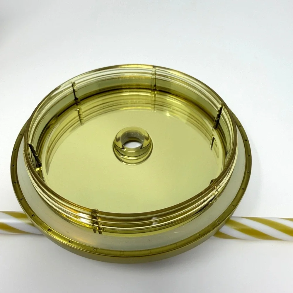 Starbucks Gold Quilted Cold Cup Tumbler 24 oz Reusable Straw Lid Chip‎